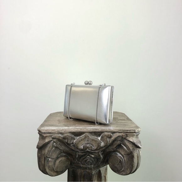 EVER NEW Handbag Silver Pink Clutch Bridal Bridesmaid Wedding Formal Dressy - Picture 2 of 16